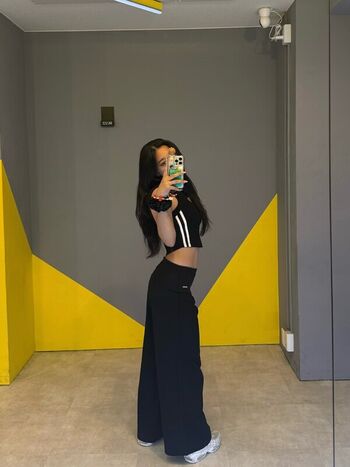 anne82anne Leaked Nude OnlyFans (Photo 1)