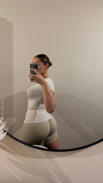 Annetthr Leaked Nude OnlyFans (Photo 27)