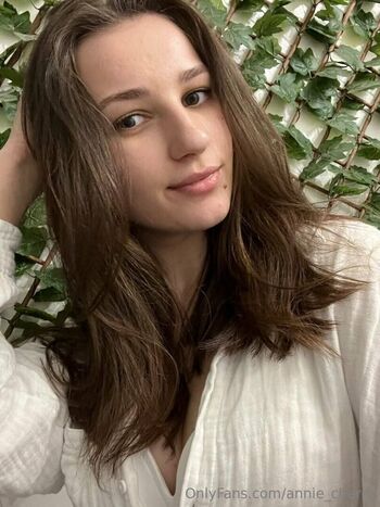 annie_cherryy