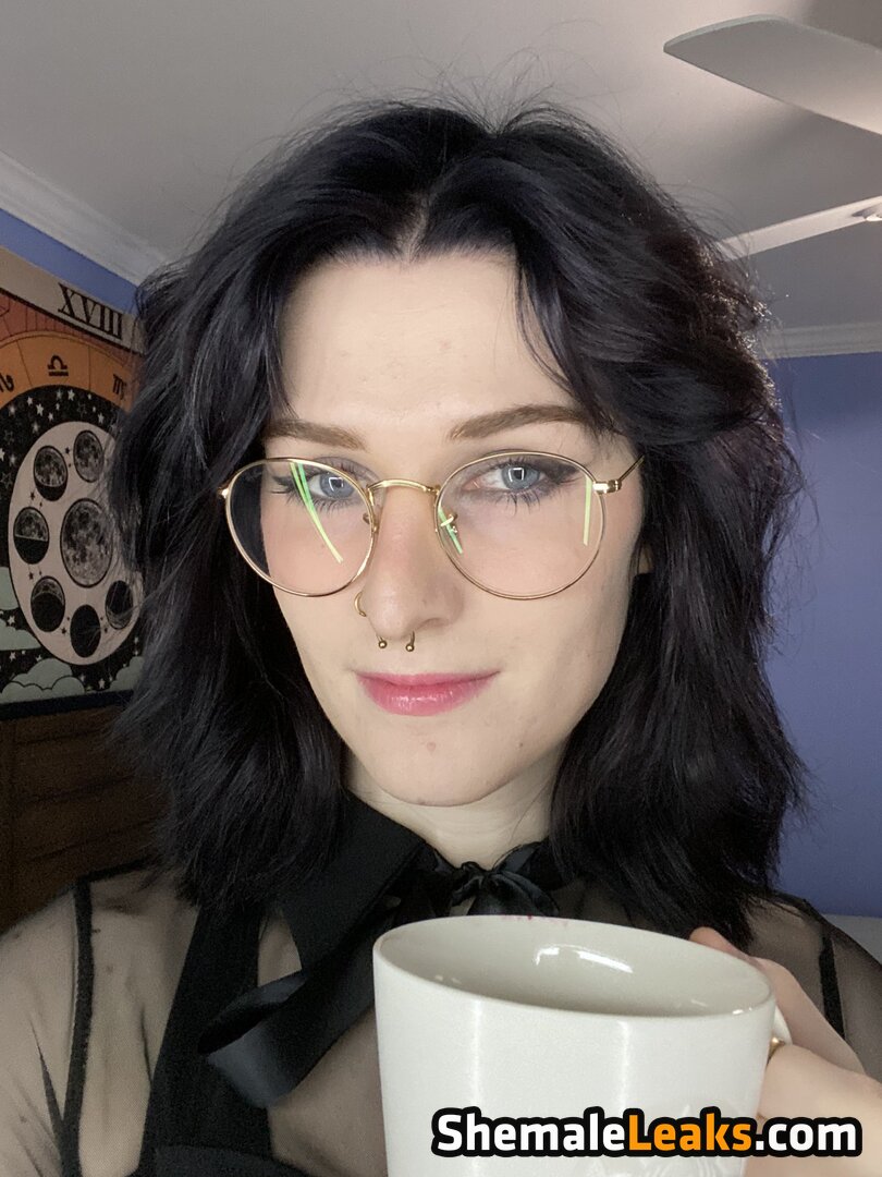 Annie Dro / Annie_Dro Leaked Nude OnlyFans (Photo 1) - ShemaleLeaks!