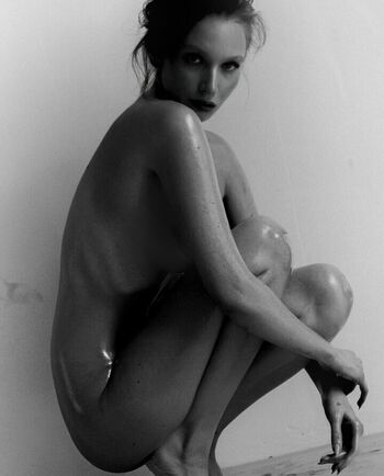 Annie Kinshova Leaked Nude OnlyFans (Photo 19)
