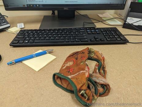 Annie Mick Leaked Nude OnlyFans (Photo 23)