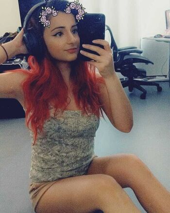 AnnieFuchsia