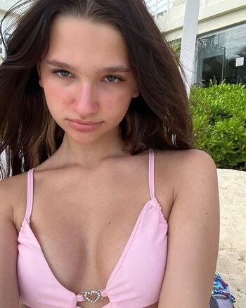 Anokhina Liz Leaked Nude OnlyFans (Photo 5)