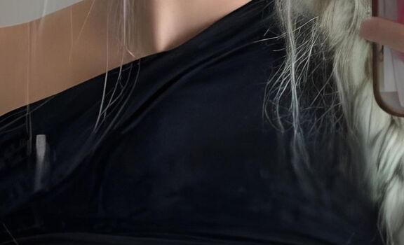 Anokhina Liza Leaked Nude OnlyFans (Photo 26)