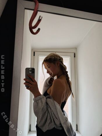 Antonia Albrecht Leaked Nude OnlyFans (Photo 11)