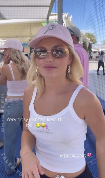Anuschka van Lent Leaked Nude OnlyFans (Photo 5)