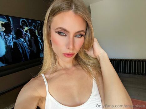 Anya Olsen