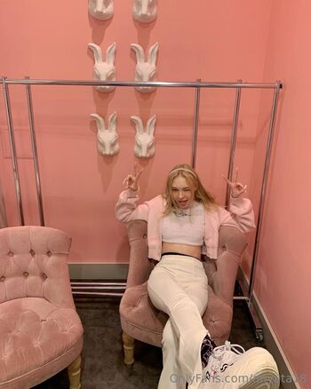 anyuta18 Leaked Nude OnlyFans (Photo 39)