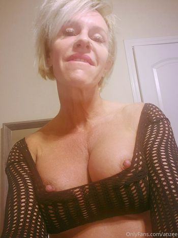 anzee Leaked Nude OnlyFans (Photo 15)