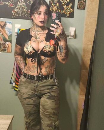 Aphrodite4848 Leaked Nude OnlyFans (Photo 2)