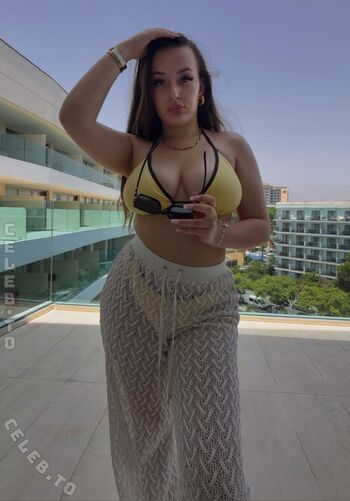 apr.allegra Leaked Nude OnlyFans (Photo 3)