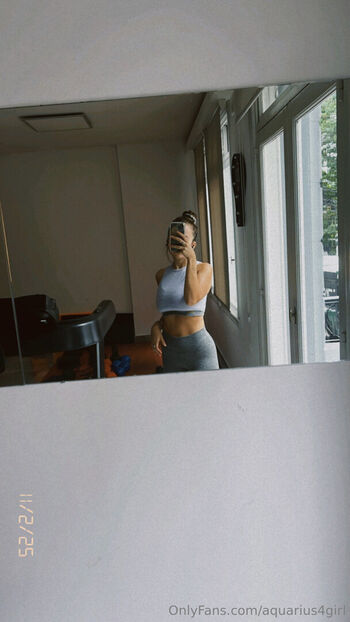 aquarius4girl Leaked Nude OnlyFans (Photo 2)