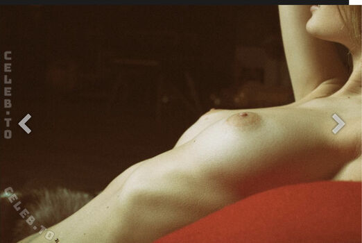 Arianna Flowing Leaked Nude OnlyFans (Photo 2)