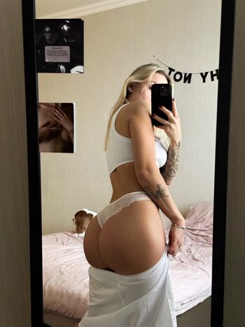 Arinawhynot Leaked Nude OnlyFans (Photo 26)