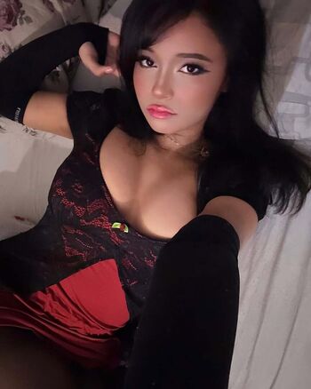 AshantiLoo Leaked Nude OnlyFans (Photo 16)