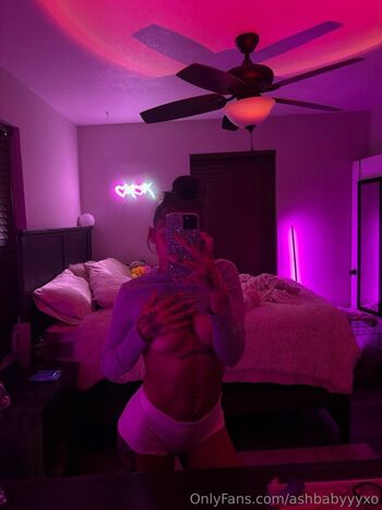 ashbabyyyxo