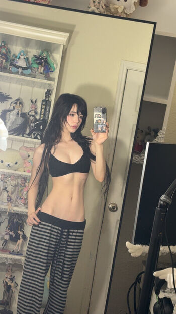 ashisbees Leaked Nude OnlyFans (Photo 34)