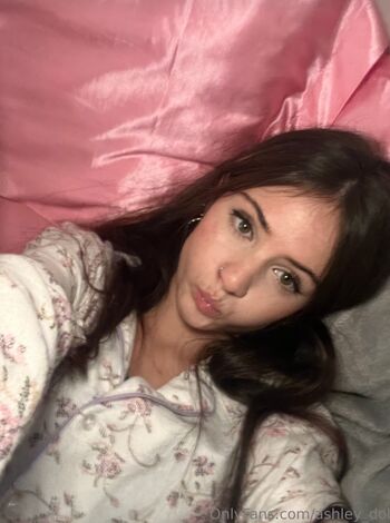 ashley_doll Leaked Nude OnlyFans (Photo 1)