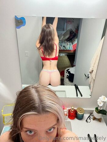 Ashley Matheson Smashedely Leaked Nude OnlyFans (Photo 2)