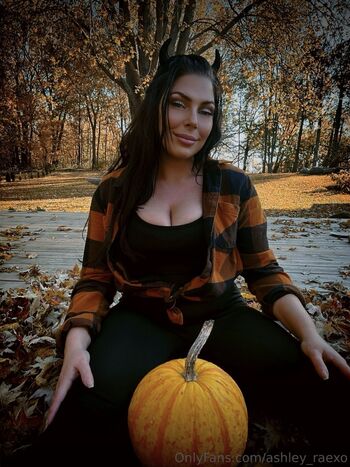 Ashley_raexo