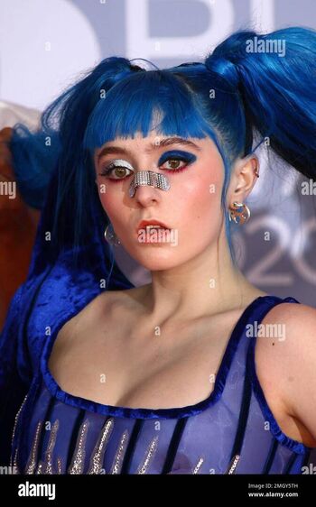 Ashnikko Leaked Nude OnlyFans (Photo 27)