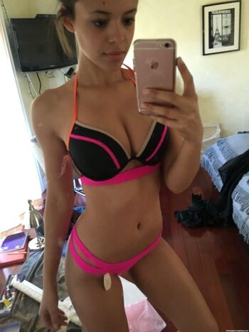 Aubrey Cleland Leaked Nude OnlyFans (Photo 5)
