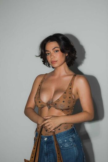 Aulii Cravalho Leaked Nude OnlyFans (Photo 35)