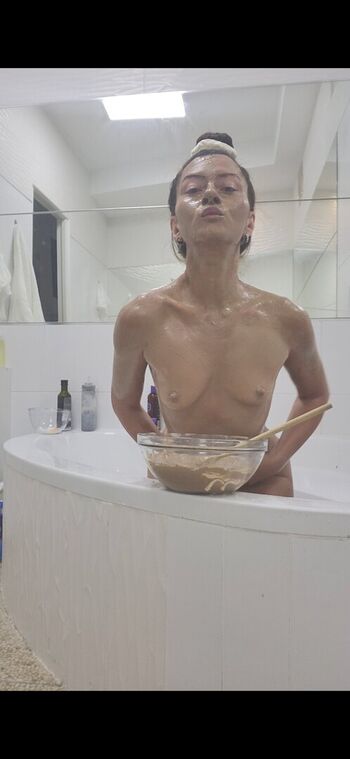 auraparadis Leaked Nude OnlyFans (Photo 4)