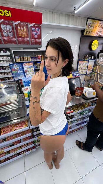 Ava Hirons
