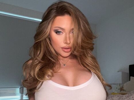 ava_louise Leaked Nude OnlyFans (Photo 22)