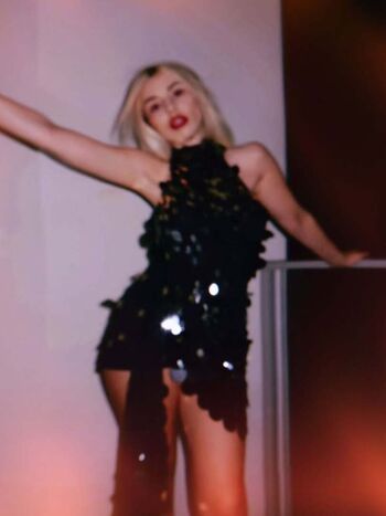 Ava Max Leaked Nude OnlyFans (Photo 666)