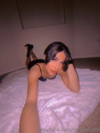 averylustx Leaked Nude OnlyFans (Photo 23)