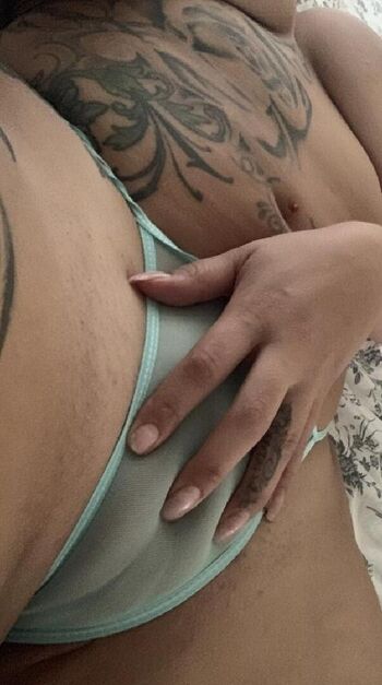 Aviberri Leaked Nude OnlyFans (Photo 6)