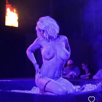 Aya Show Leaked Nude OnlyFans (Photo 13)