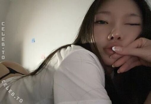 Babyberly Leaked Nude OnlyFans (Photo 4)