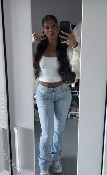 Babyyjuli Leaked Nude OnlyFans (Photo 2)