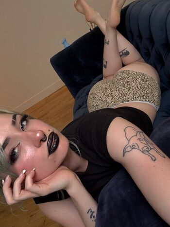 Backseatbella Leaked Nude OnlyFans (Photo 1)