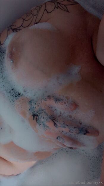 bad.bunnyxx Leaked Nude OnlyFans (Photo 11)
