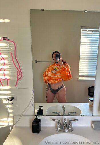 badassmommy Leaked Nude OnlyFans (Photo 17)