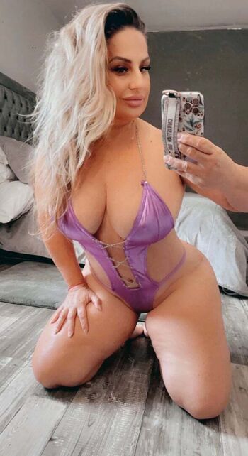Baddiemi Leaked Nude OnlyFans (Photo 180)