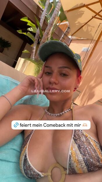 Badmomzjayyy Leaked Nude OnlyFans (Photo 1)