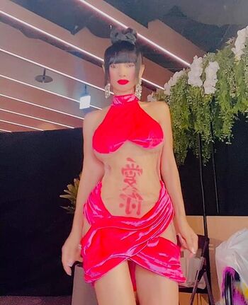 Bai Ling