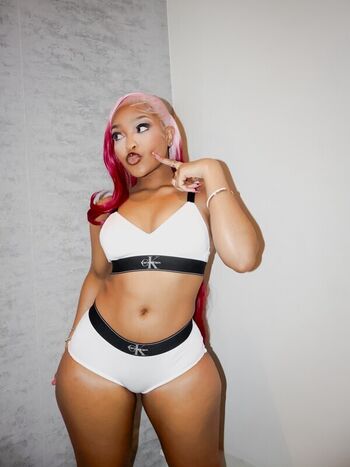 Bardii Barbiiana Leaked Nude OnlyFans (Photo 3)