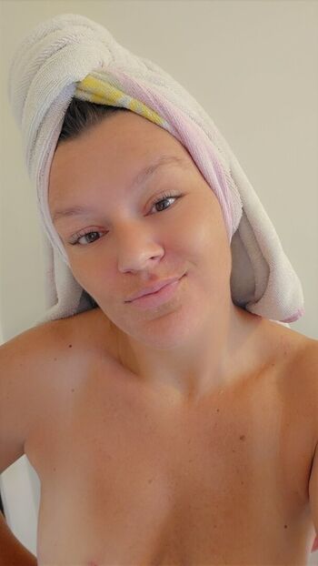 Basedmama Leaked Nude OnlyFans (Photo 20)