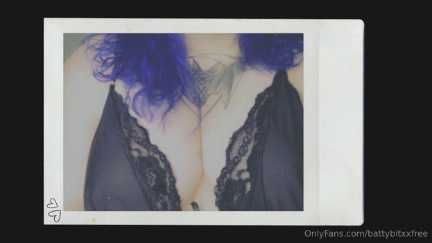battybitxxfree Leaked Nude OnlyFans (Photo 12)