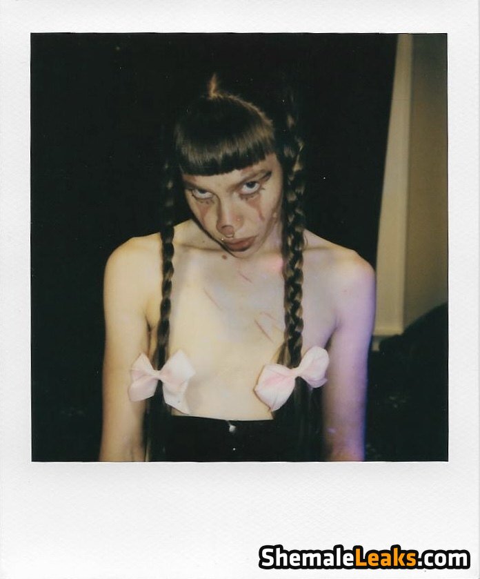 apathy / bb.apathy Nude OnlyFans (Photo 1)