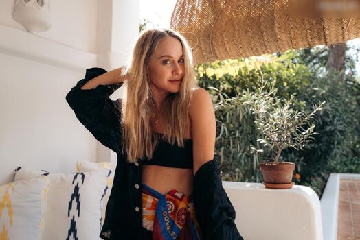 Becca Tobin Leaked Nude OnlyFans (Photo 56)