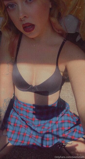 beetlebails Leaked Nude OnlyFans (Photo 27)