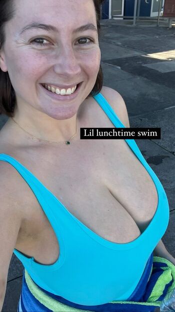 Bel Larcombe / Slice_of_salami_